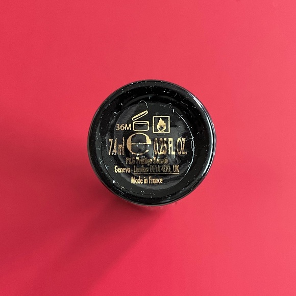 Gucci Guilty Eau de Toilette For Women and Guilty for Men. Travel Sprays - Picture 6 of 8